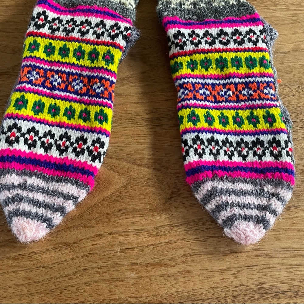 NWOT handmade socks - Picture 8 of 9